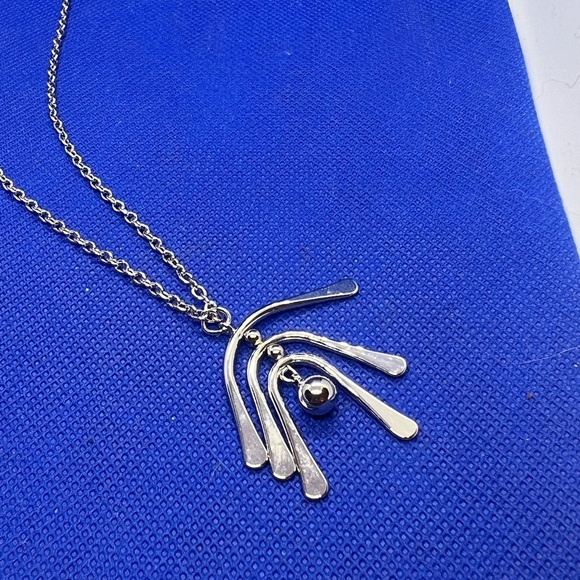Silver Pendant Necklace - Picture 4 of 9